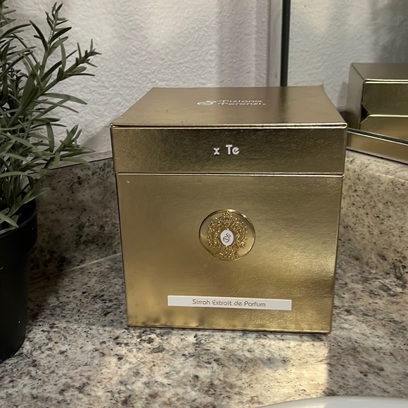 Sirrah Extrait de Parfum, 3.4 oz. - Picture 4 of 4